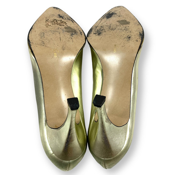 80's Designer metallic gold leather pumps - Picture 12 of 13